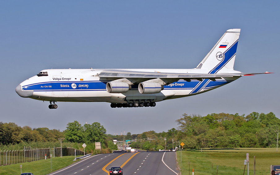 O Antonov 124, o segundo maior avião de cargas do mundo pousou no Aeroporto Internacional de Viracopos