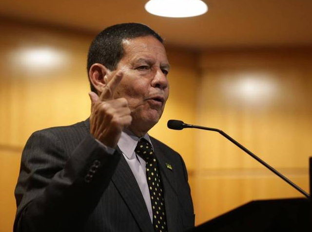 General Mourão vai coordenar a logística do Brasil