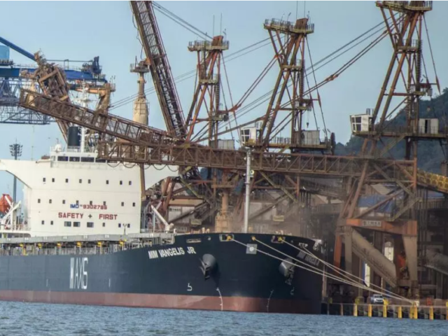 Porto de Paranaguá registra novo recorde mensal mesmo com a pandemia.