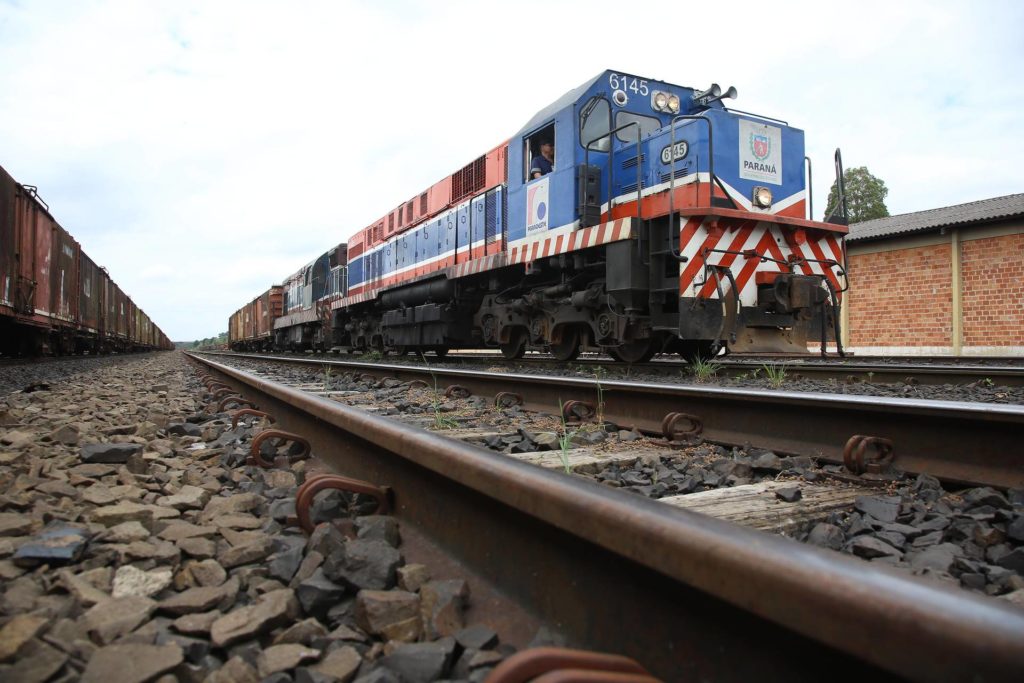 Modernização ferroviária para logística do Paraná